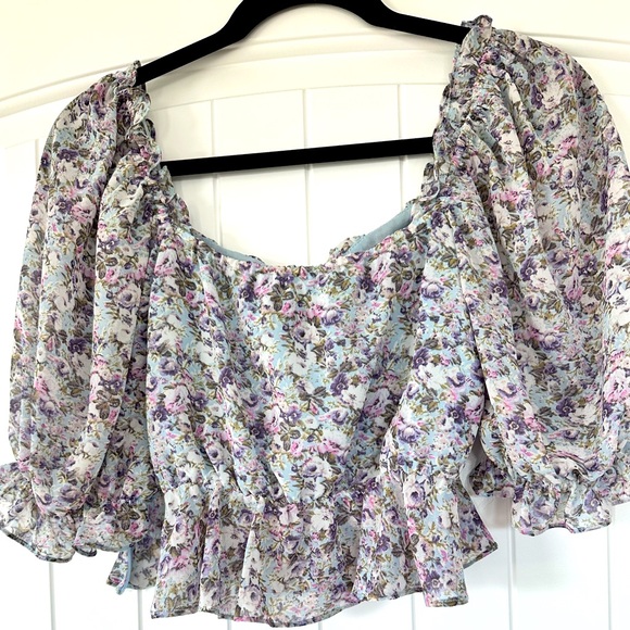 ASTR the Label Half Sleeve Back Cut Out Top ,Size S - Picture 5 of 5